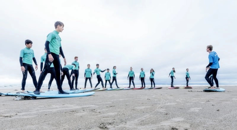 Curso de verano en Irlanda con surf e inglés