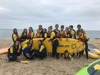 Campamento de surf con inmersion en familia