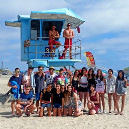 Curso de verano para jóvenes en California