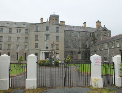 Colegio público en Irlanda "Summerhill College"