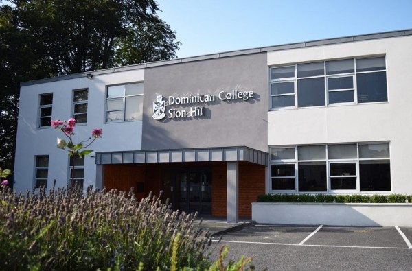 Colegio público en Irlanda "Sion Hill College"