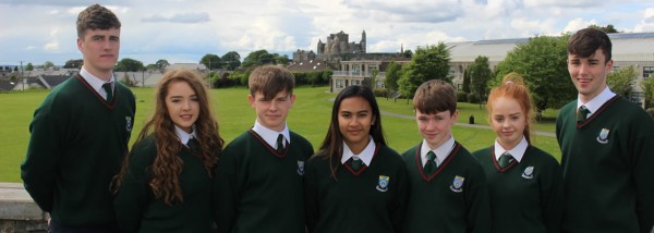 Colegio público en Irlanda "Cashel Community college"