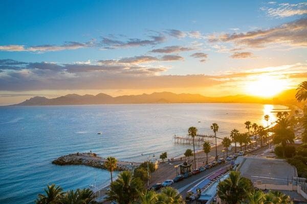 Curso de verano en Cannes para jóvenes