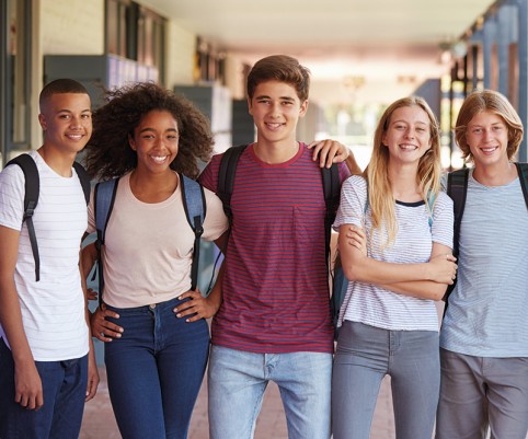 Cursos de inglés en el extranjero para jóvenes / adultos (17 - 21)